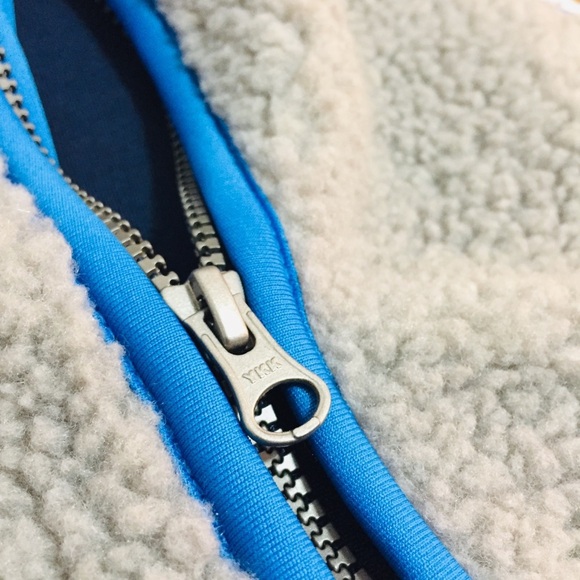 Old Navy Warm & Cozy Vest for Kids 4T - Picture 3 of 5